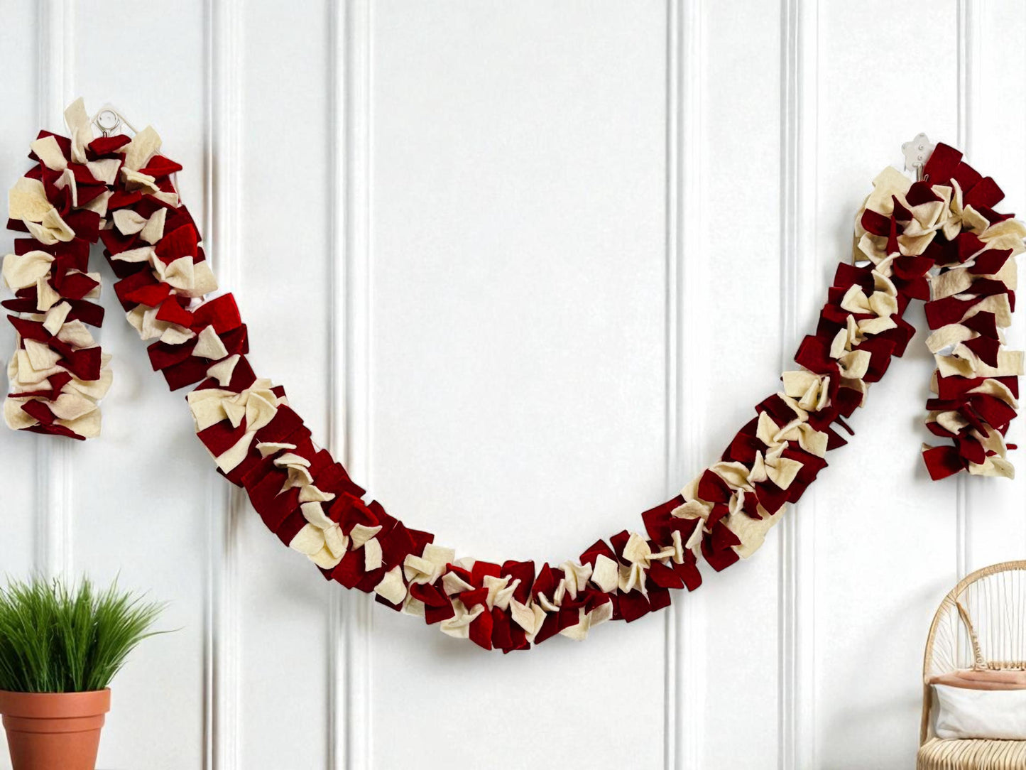Felt Christmas Garland Decor, Xmas Window Bunting, Holiday Wall Hangings & Furnace Decorations