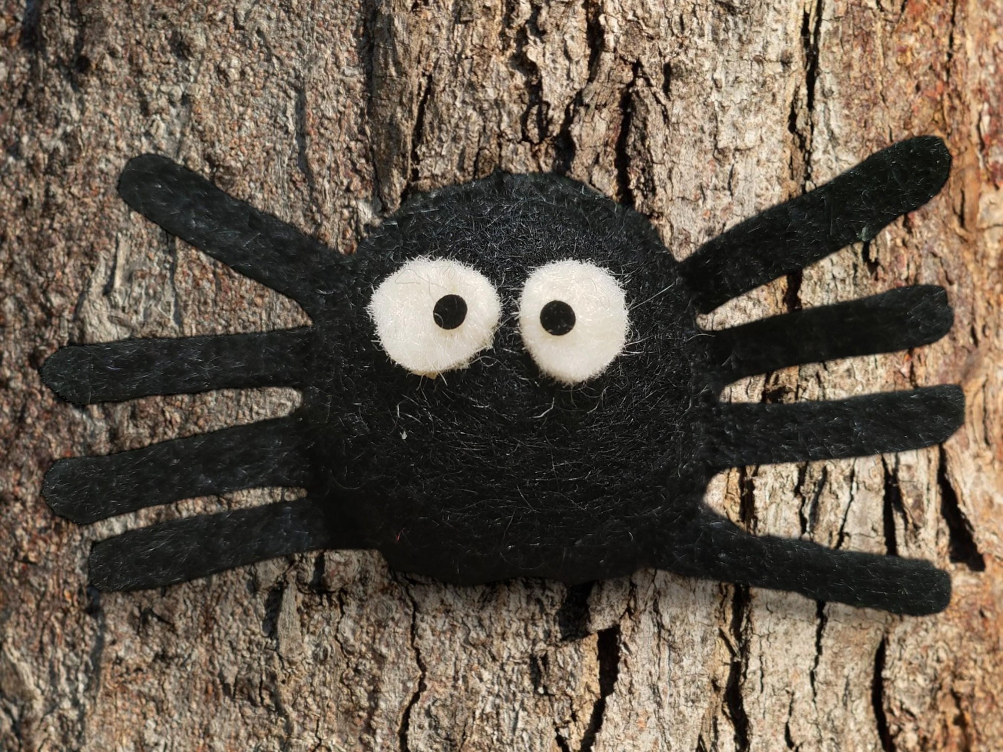 Handmade Felt Spider Ornament: Halloween Tree Decoration