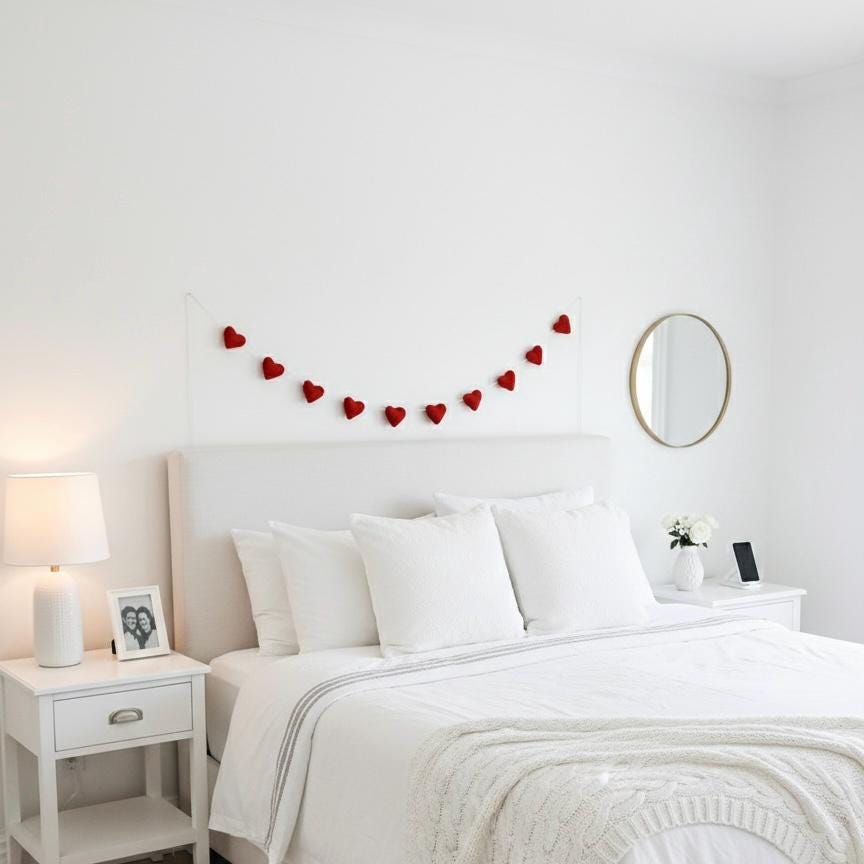Handmade Wool Felt Hearts Garland Valentine’s Day Decor Wedding and Anniversary Decoration Bridal Shower & Engagement Decor
