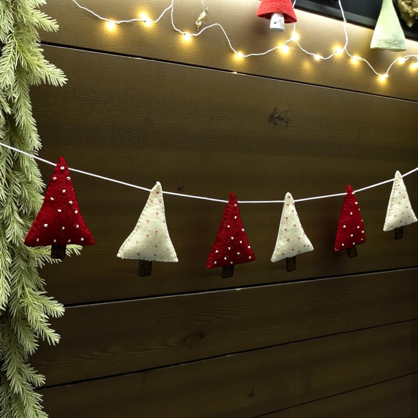 Handmade Felt Christmas Tree Garland: Holiday Mantel Decor