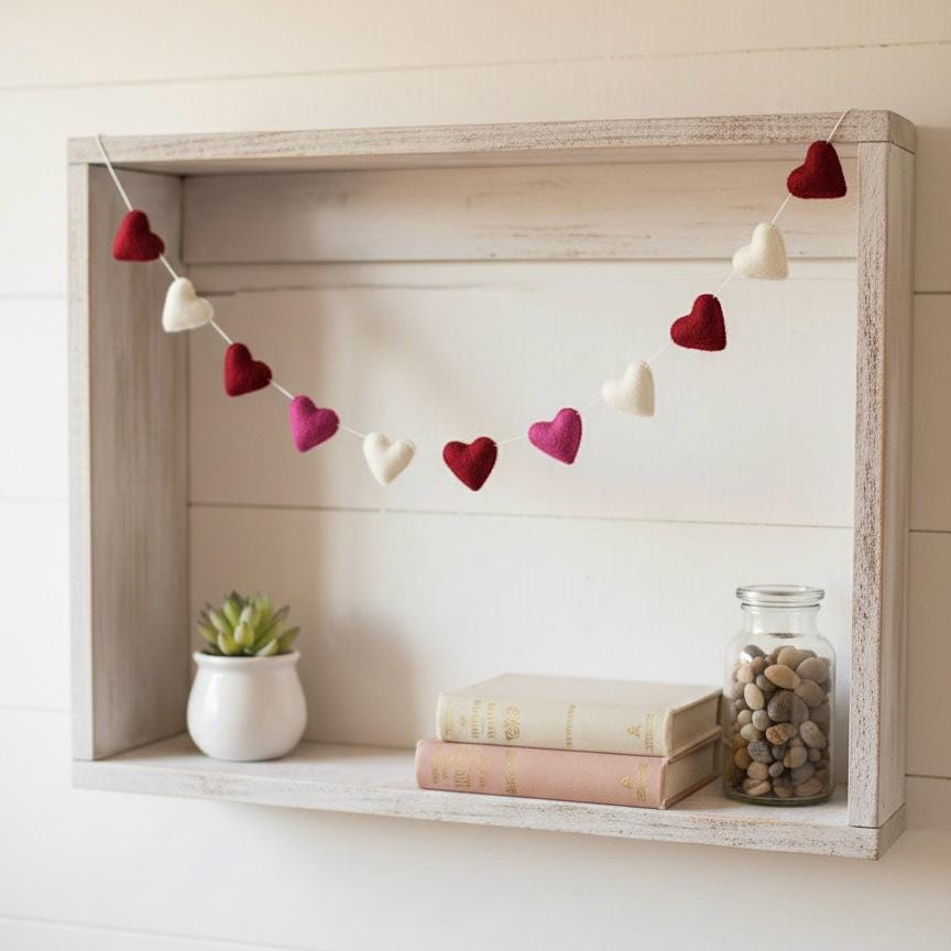 Valentine’s Day Hearts Decor Handmade Wool Felt Hearts Decoration Romantic Home Decor Heart Garland for Wall & Room Styling