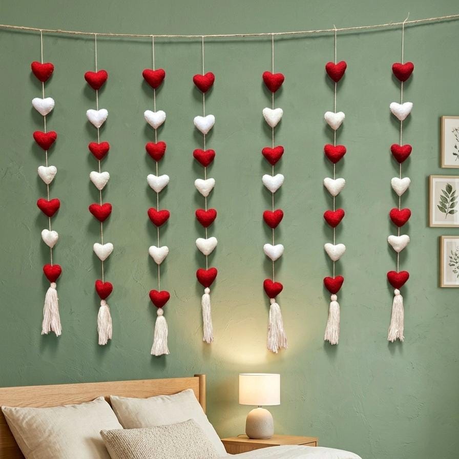 Valentine’s Day Hearts Decor Handmade Wool Felt Hearts Decoration Romantic Home Decor Heart Garland for Wall & Room Styling