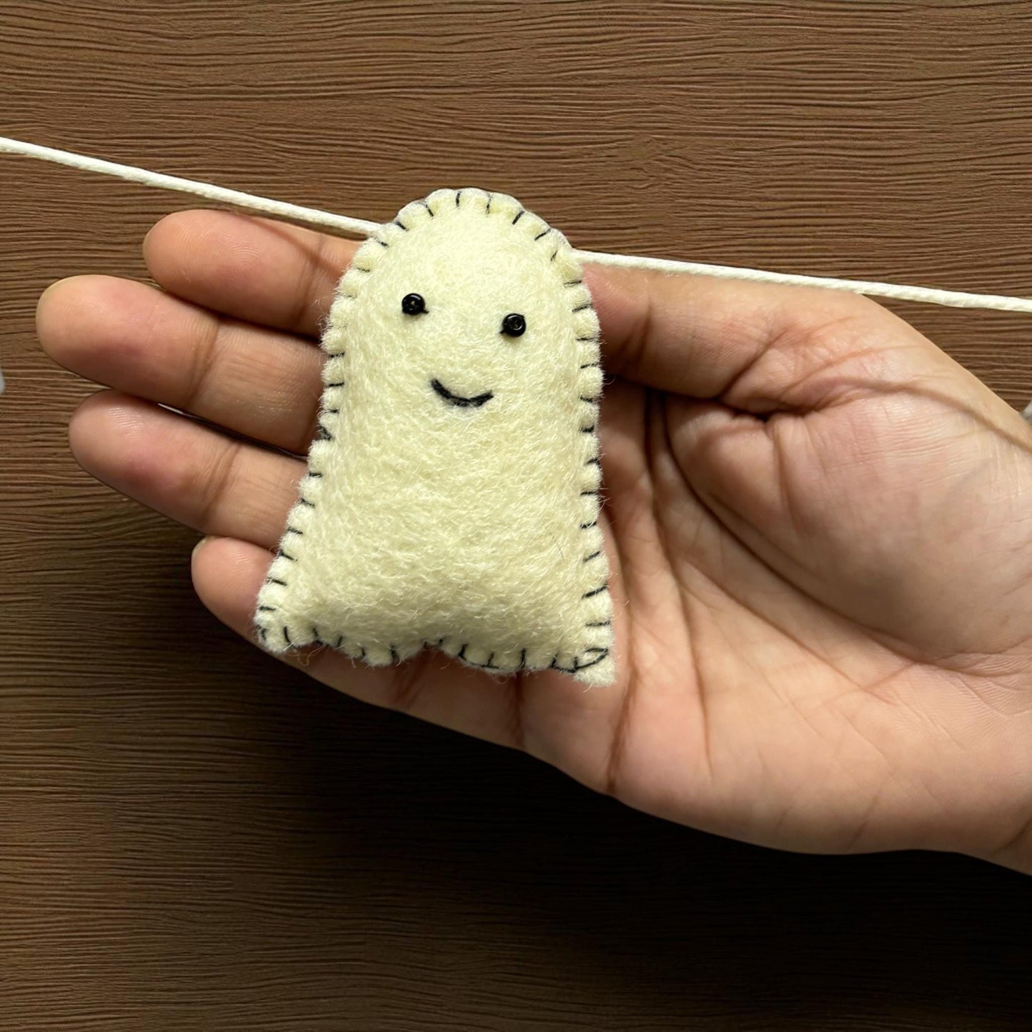 Wool Felt Ghost Garland: Halloween Decoration