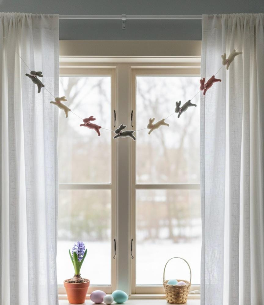 Wool Felt Bunny Garland – Handmade Easter Rabbit Decor – Spring Nursery Banner – Easter Home Decoration – Soft Felt Bunny Gift